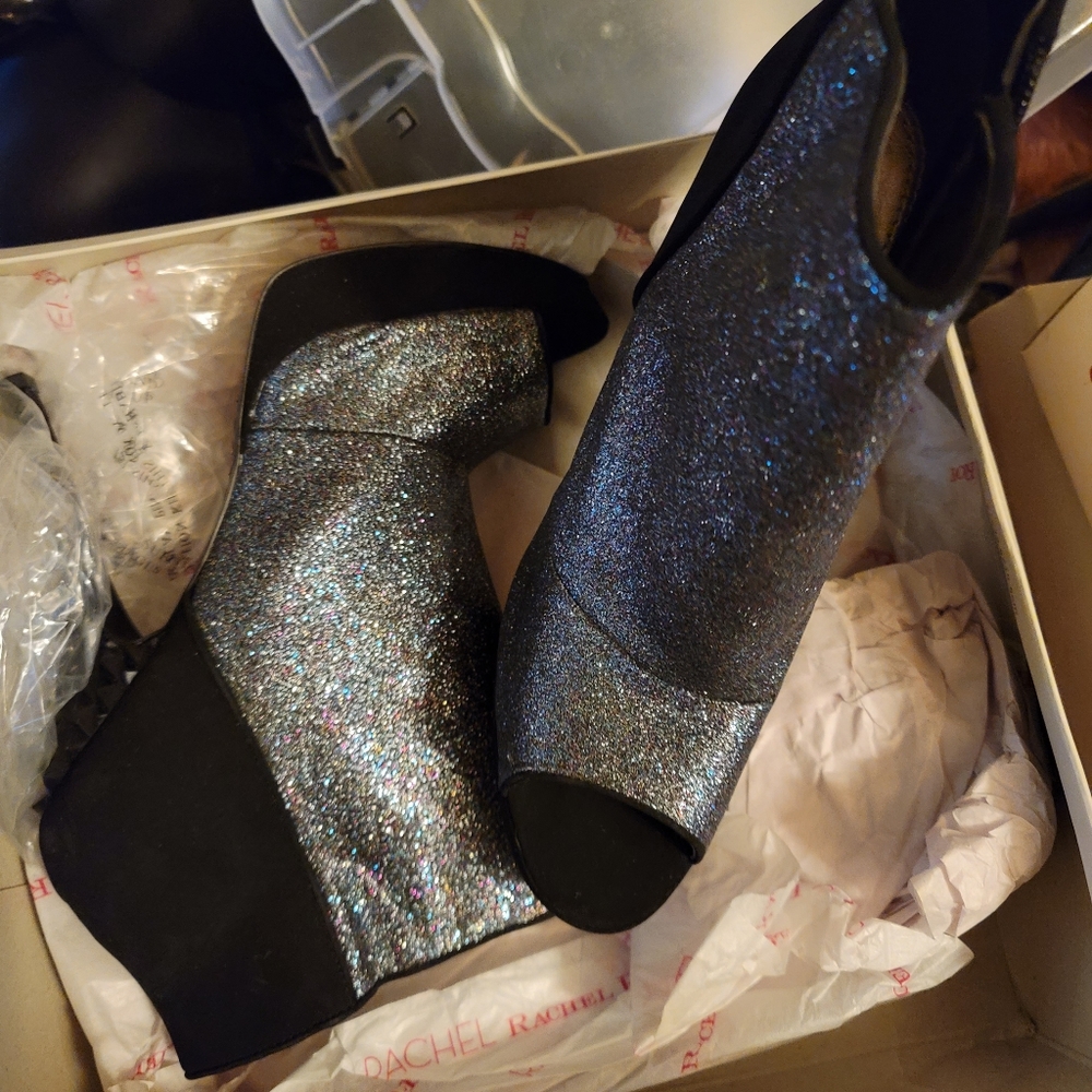 Super cute booties